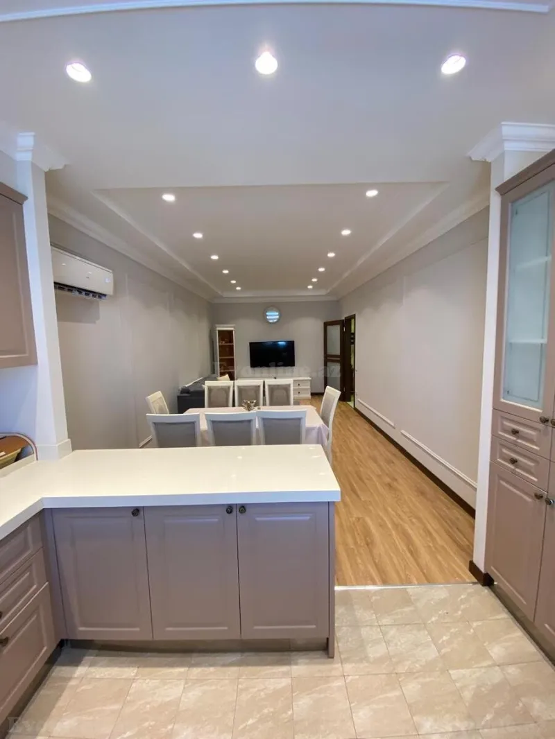 Kirayə verilir 2 otaqlı Mənzil Yeni tikili 70 m² Səbail r. - şəkil 6