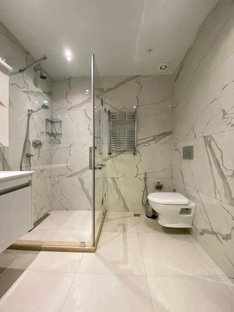 Kirayə verilir 2 otaqlı Mənzil Yeni tikili 70 m² Səbail r. - şəkil 24