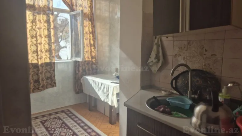 Kirayə verilir 3 otaqlı Mənzil Köhnə tikili 78 m² Nəsimi r. - şəkil 9
