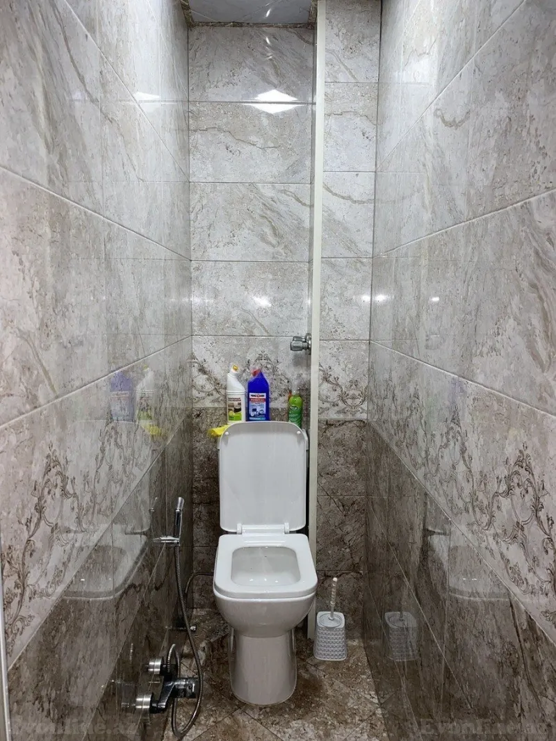 Satılır 5 otaqlı Mənzil Köhnə tikili 120 m² Qara Qarayev m. - şəkil 15