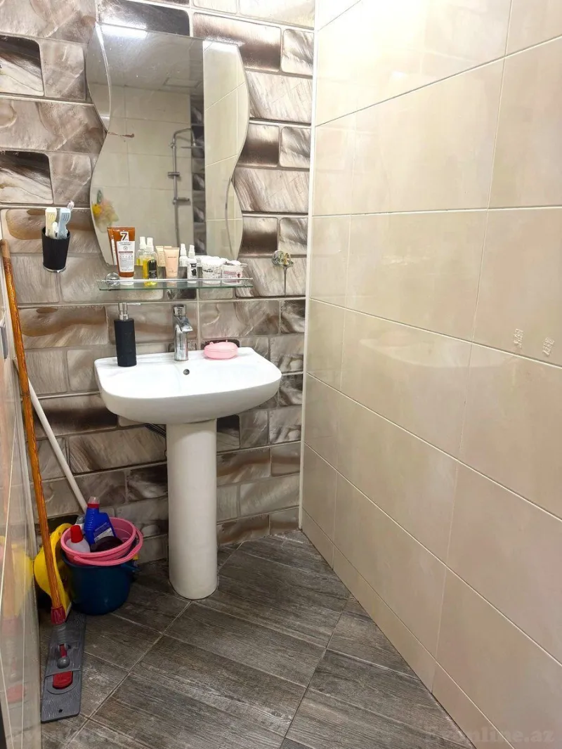 Satılır 2 otaqlı Mənzil Yeni tikili 75 m² Xətai r. - şəkil 9