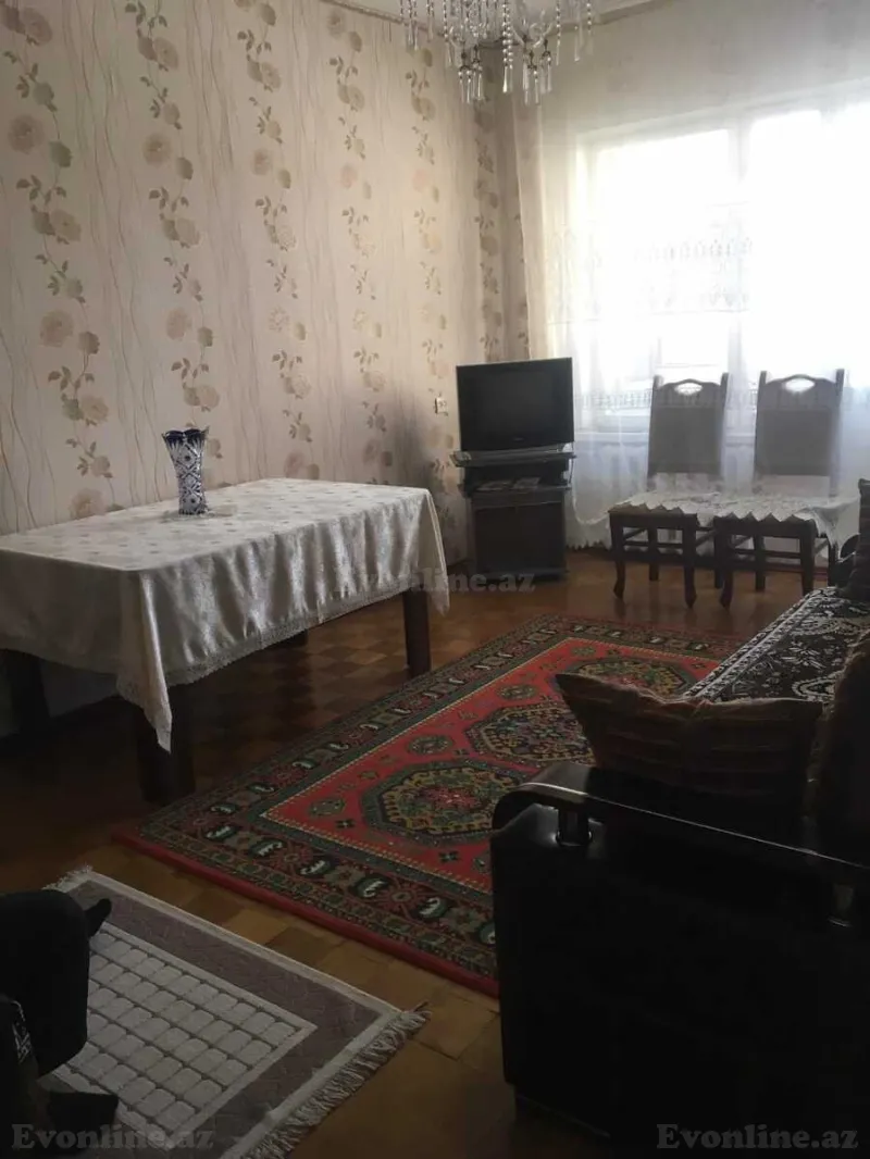 Satılır 4 otaqlı Mənzil Köhnə tikili 100 m² Sabunçu r. - şəkil 3