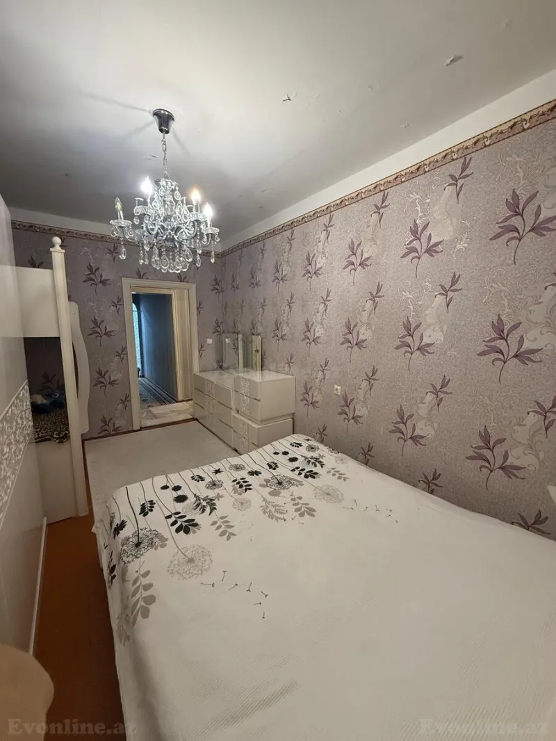 Satılır 4 otaqlı Mənzil Köhnə tikili 100 m² Sabunçu r. - şəkil 3