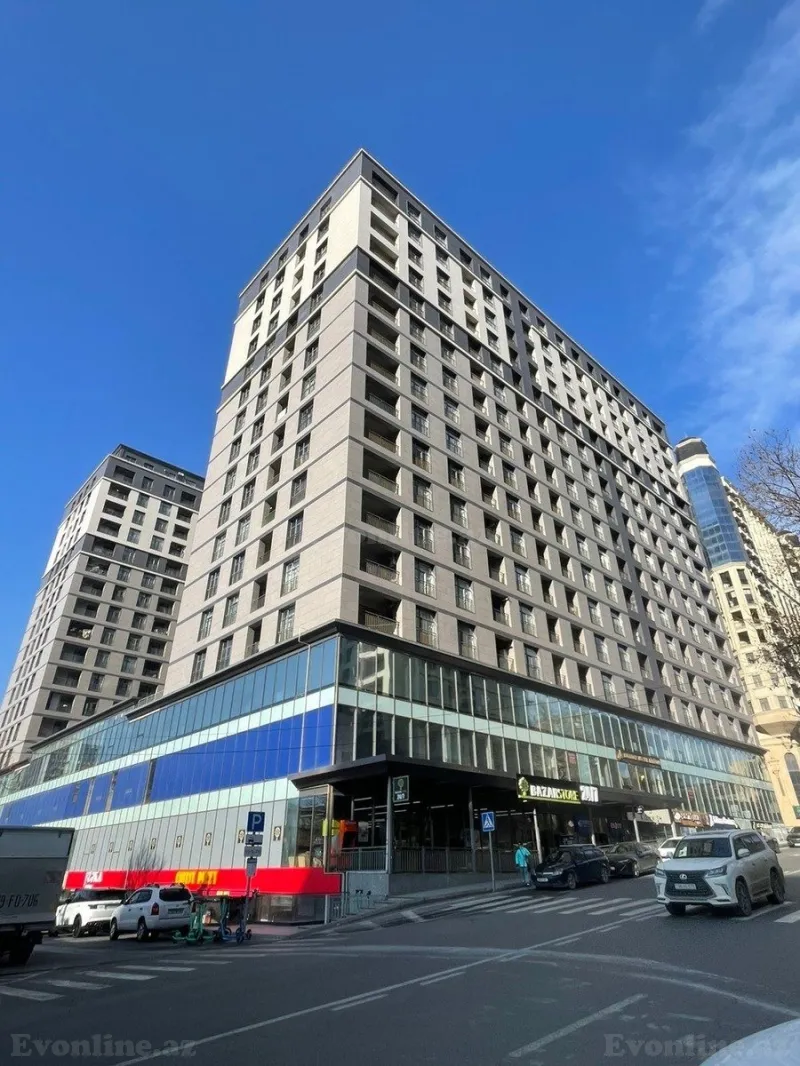 4 otaqlı Mənzil 170 m² 28 May m. Satılır