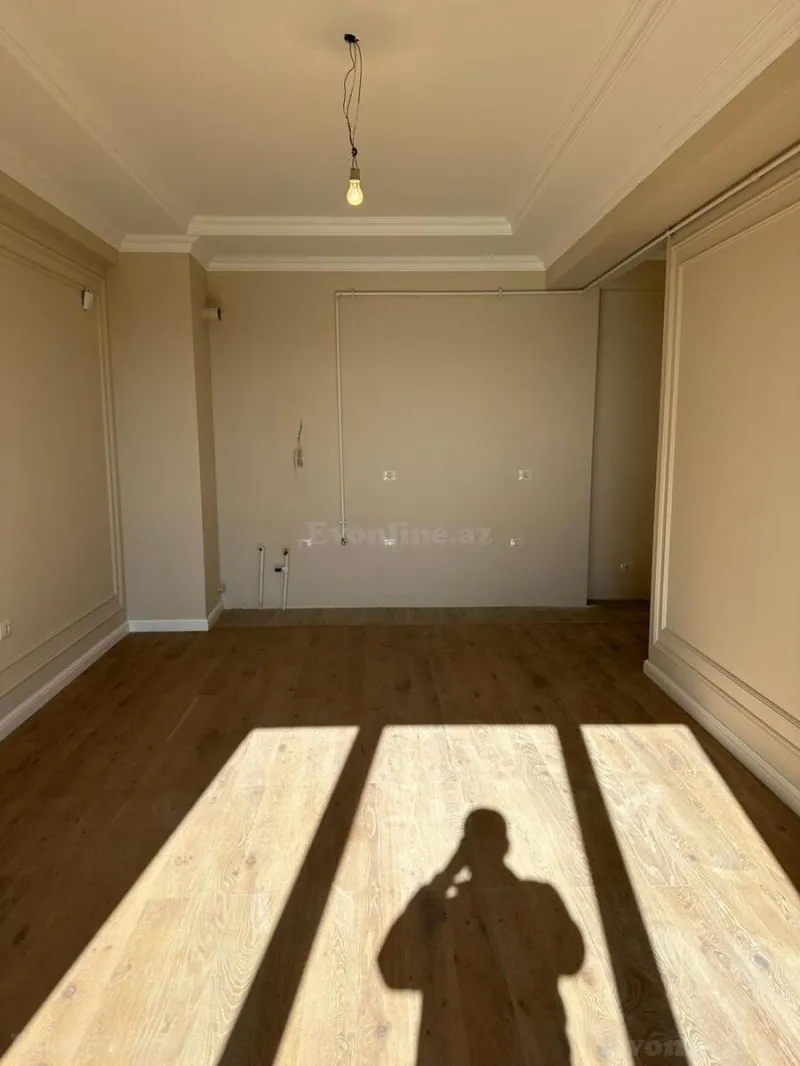 Satılır 3 otaqlı Mənzil Yeni tikili 70 m² İnşaatçılar m. - şəkil 3