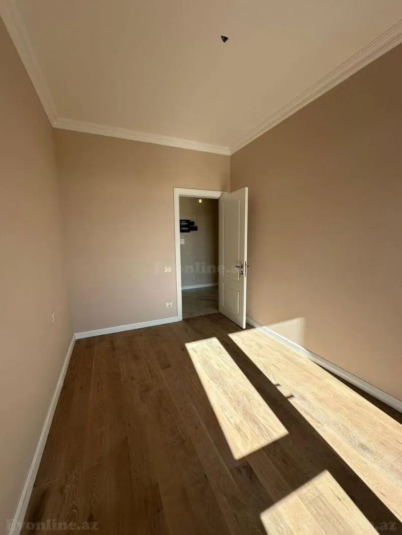 Satılır 3 otaqlı Mənzil Yeni tikili 70 m² İnşaatçılar m. - şəkil 5