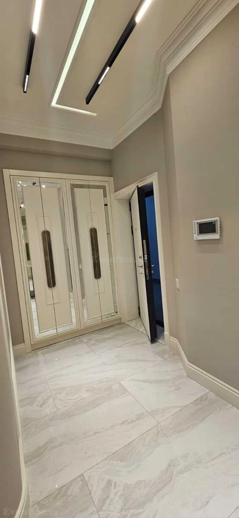 Kirayə verilir 3 otaqlı Mənzil Yeni tikili 115 m² Xətai m. - şəkil 6