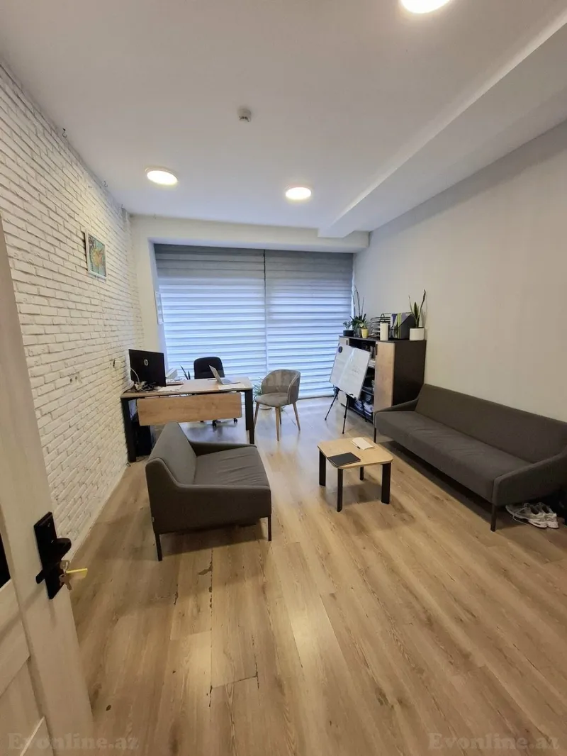 Kirayə verilir Ofis 280 m² Elmlər Akademiyası m. - şəkil 2