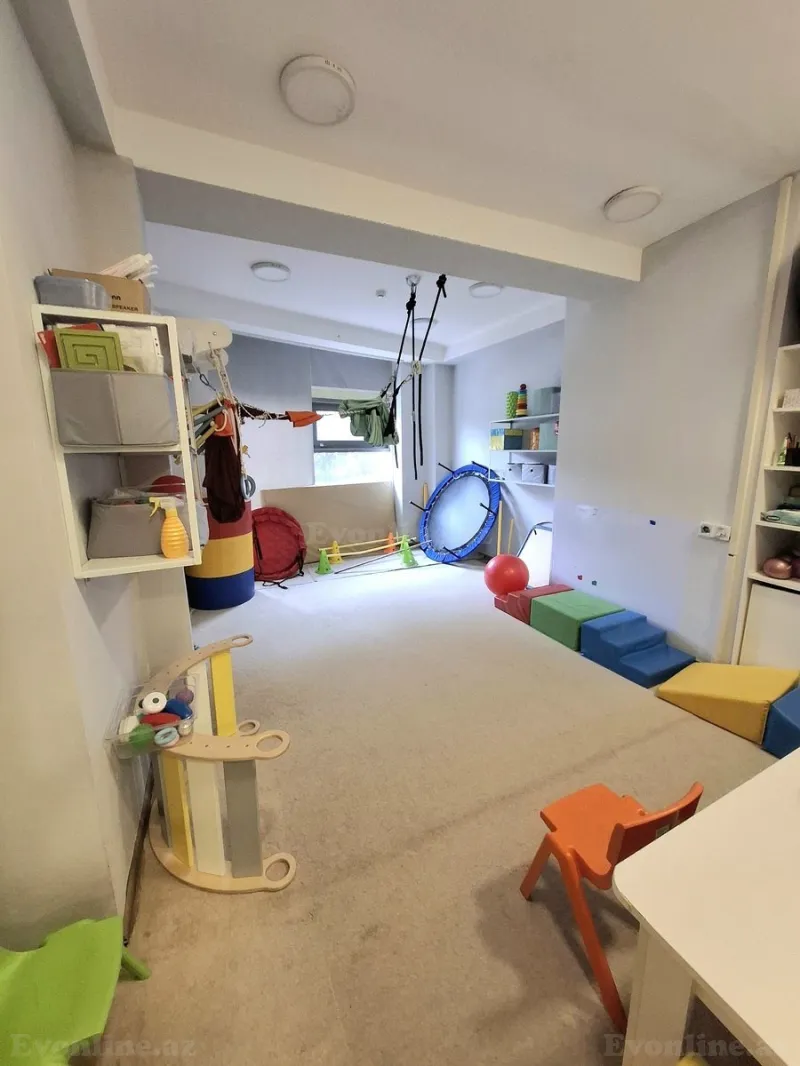 Kirayə verilir Ofis 280 m² Elmlər Akademiyası m. - şəkil 13