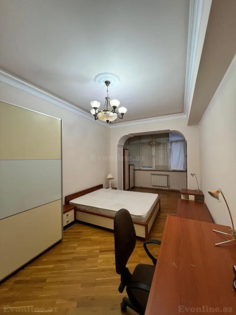 Kirayə verilir 3 otaqlı Mənzil Yeni tikili 120 m² Nərimanov r. - şəkil 12