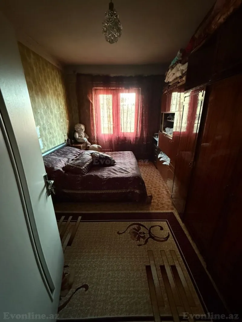 Satılır 4 otaqlı Mənzil Köhnə tikili 110 m² Yeni Yasamal - şəkil 2