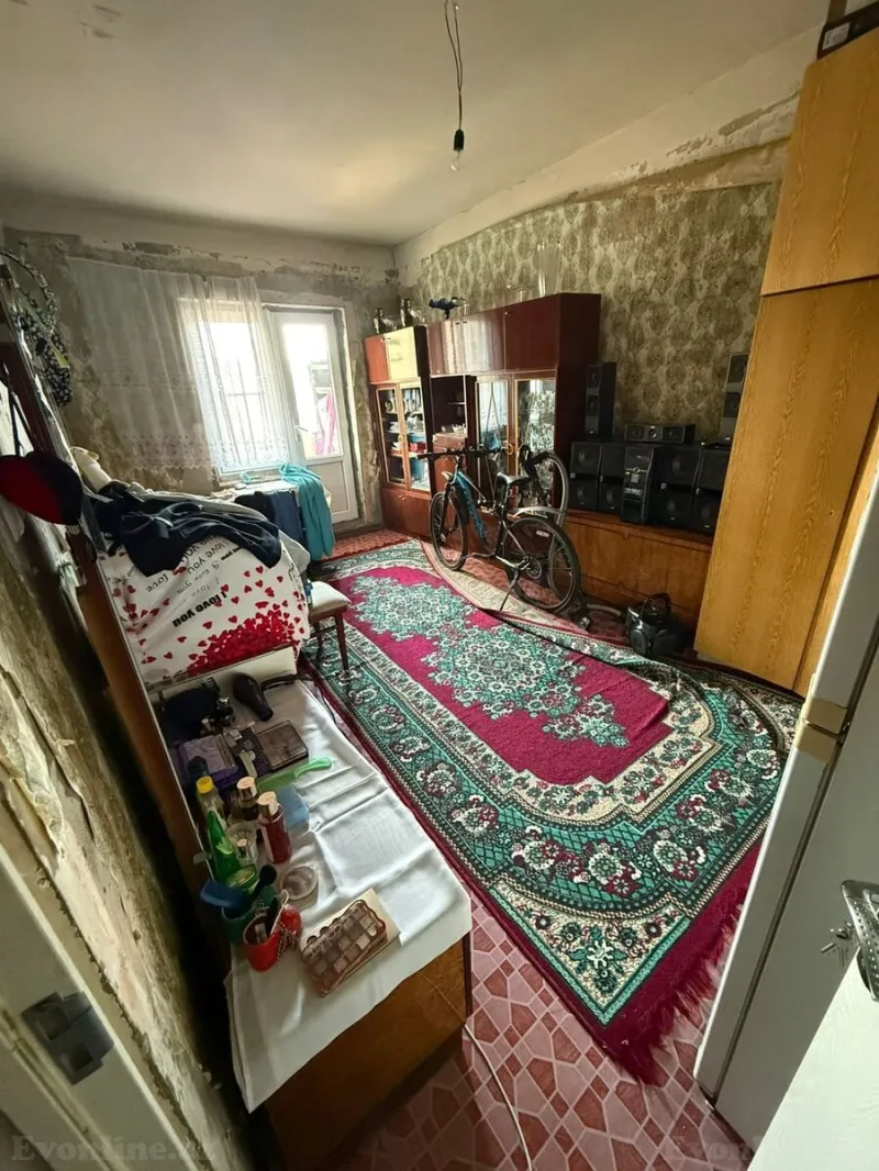 Satılır 4 otaqlı Mənzil Köhnə tikili 110 m² Yeni Yasamal - şəkil 4