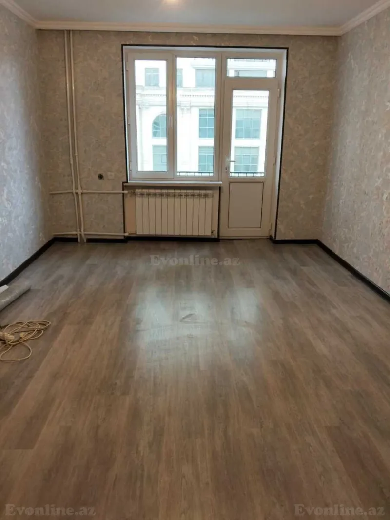 Satılır 3 otaqlı Mənzil Köhnə tikili 85 m² Elmlər Akademiyası m.