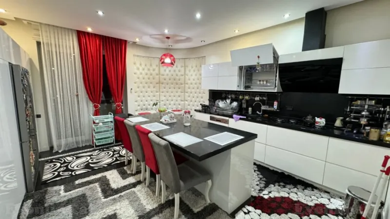 Kirayə verilir 4 otaqlı Mənzil Yeni tikili 200 m² Nərimanov r. - şəkil 9