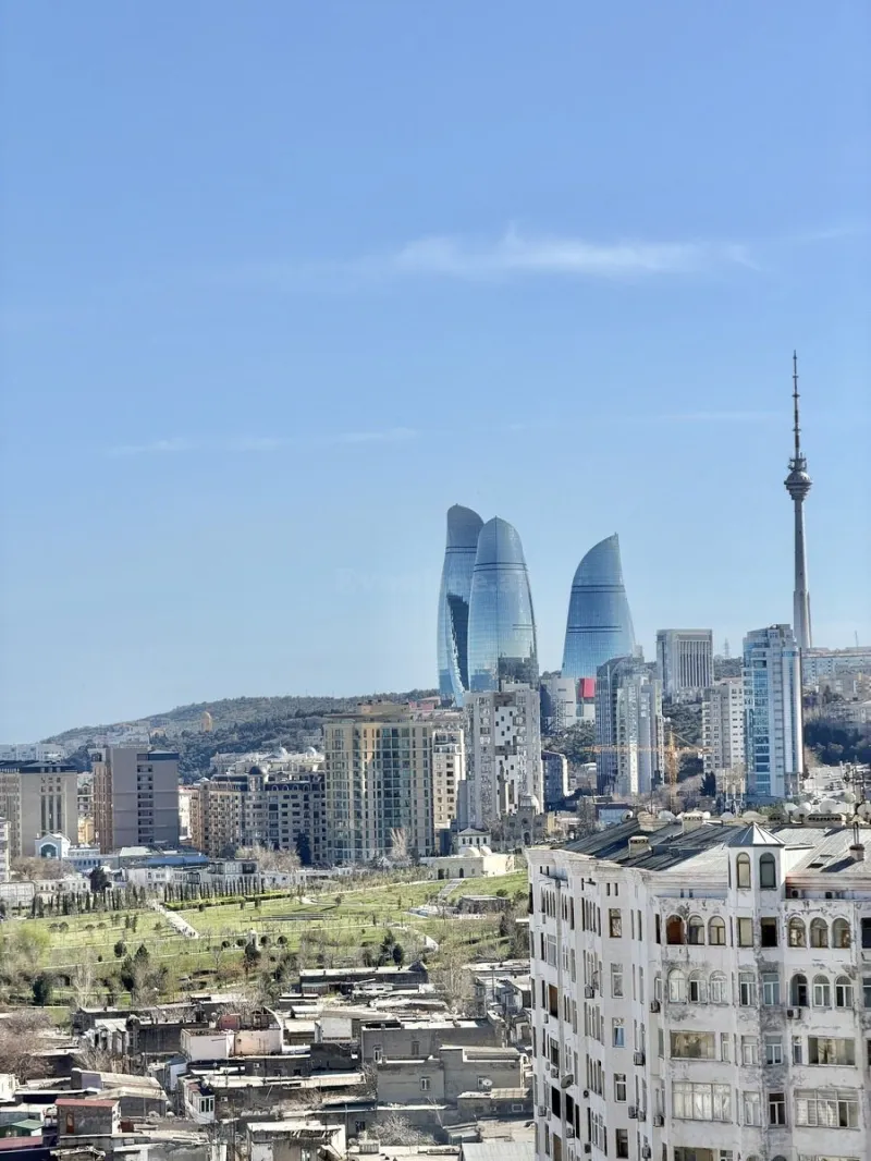 Satılır 4 otaqlı Mənzil Yeni tikili 191 m² Nizami m.