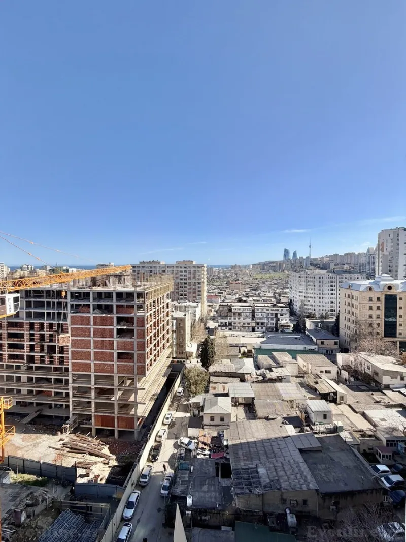 Satılır 4 otaqlı Mənzil Yeni tikili 191 m² Nizami m. - şəkil 2