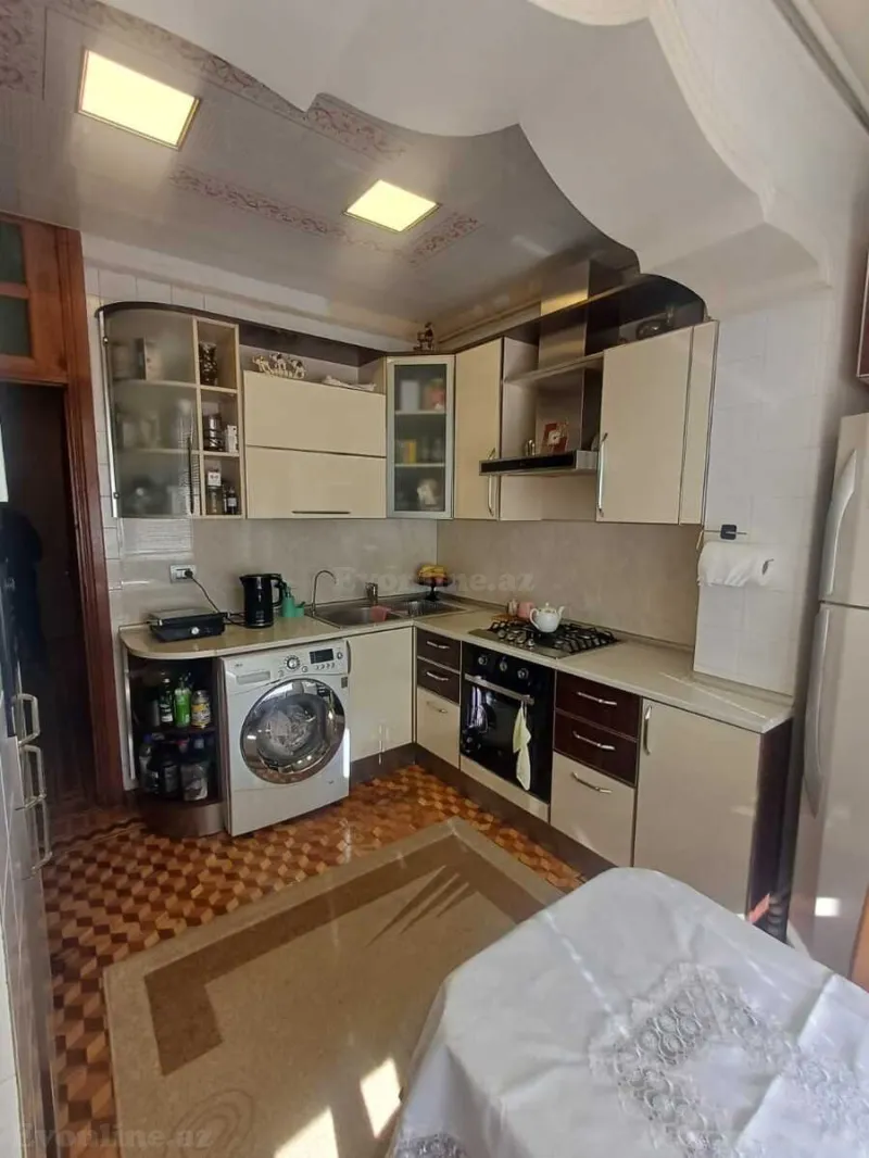 Satılır 5 otaqlı Mənzil Köhnə tikili 120 m² 8-ci mikrorayon - şəkil 16