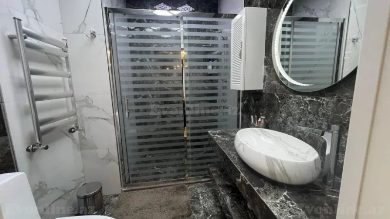 Satılır 4 otaqlı Mənzil Yeni tikili 200 m² Nəsimi r. - şəkil 17