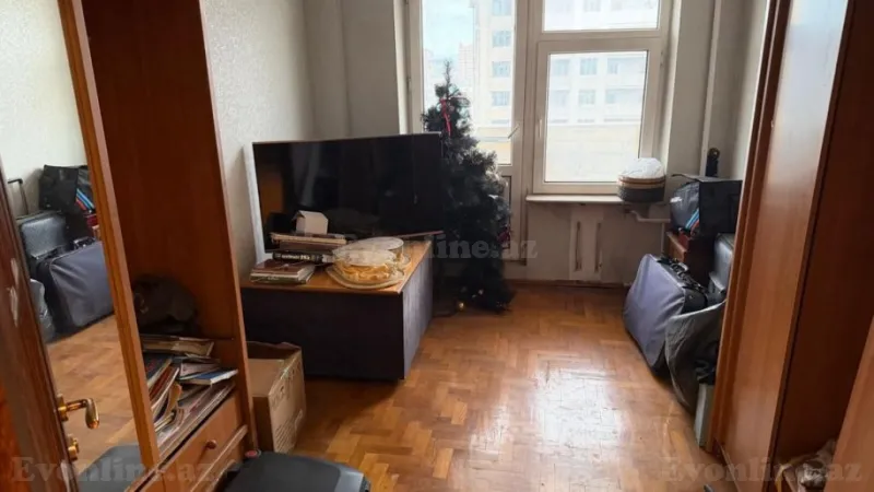 Satılır 5 otaqlı Mənzil Köhnə tikili 140 m² Nizami m. - şəkil 8