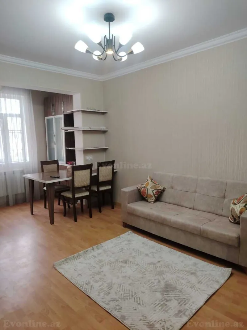 Kirayə verilir 3 otaqlı Mənzil Köhnə tikili 75 m² Memar Əcəmi m.