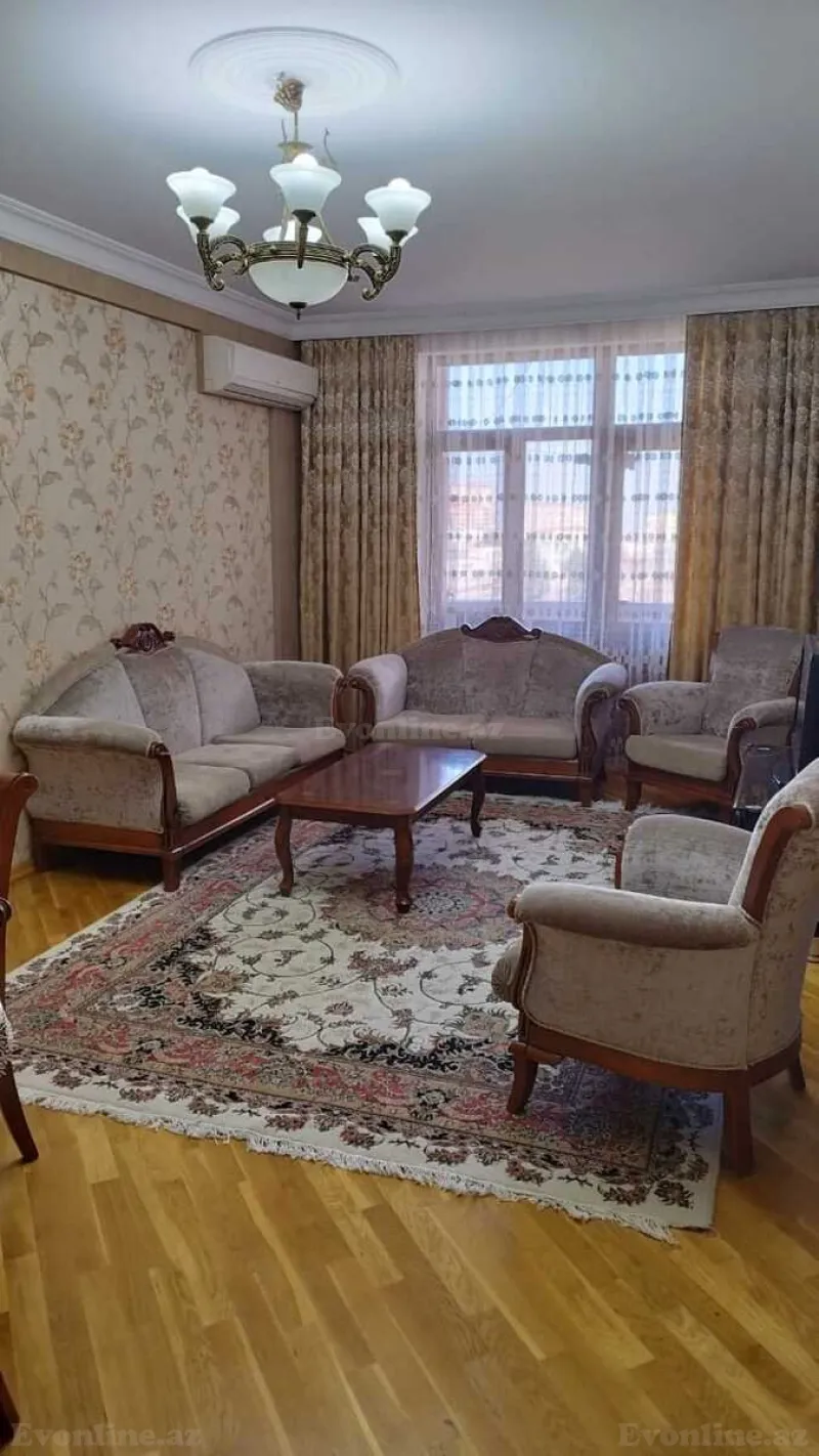 Satılır 3 otaqlı Mənzil Yeni tikili 130 m² 8 Noyabr m.