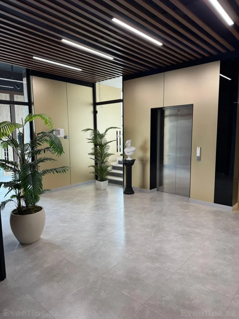 Kirayə verilir Ofis 25 m² Xətai r.