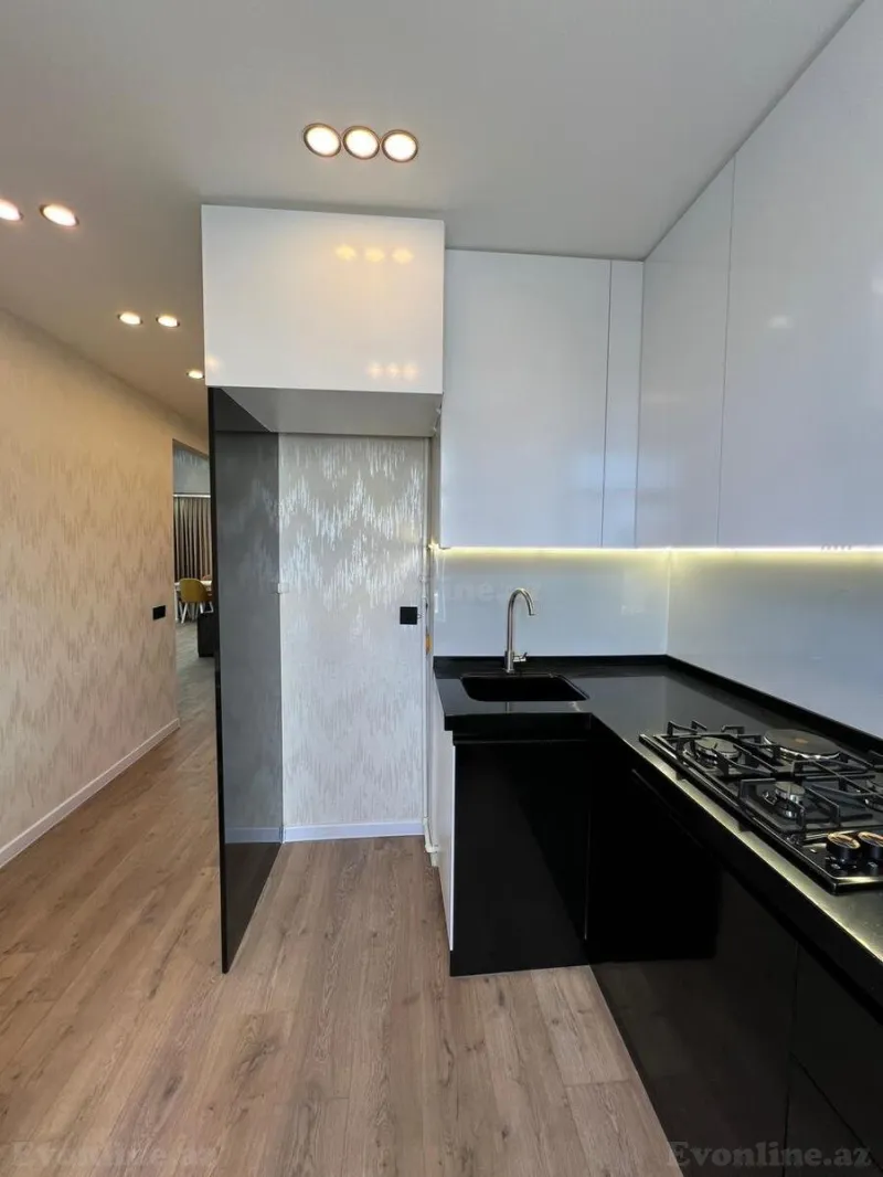 Satılır 2 otaqlı Mənzil Köhnə tikili 65 m² Əhmədli m. - şəkil 7