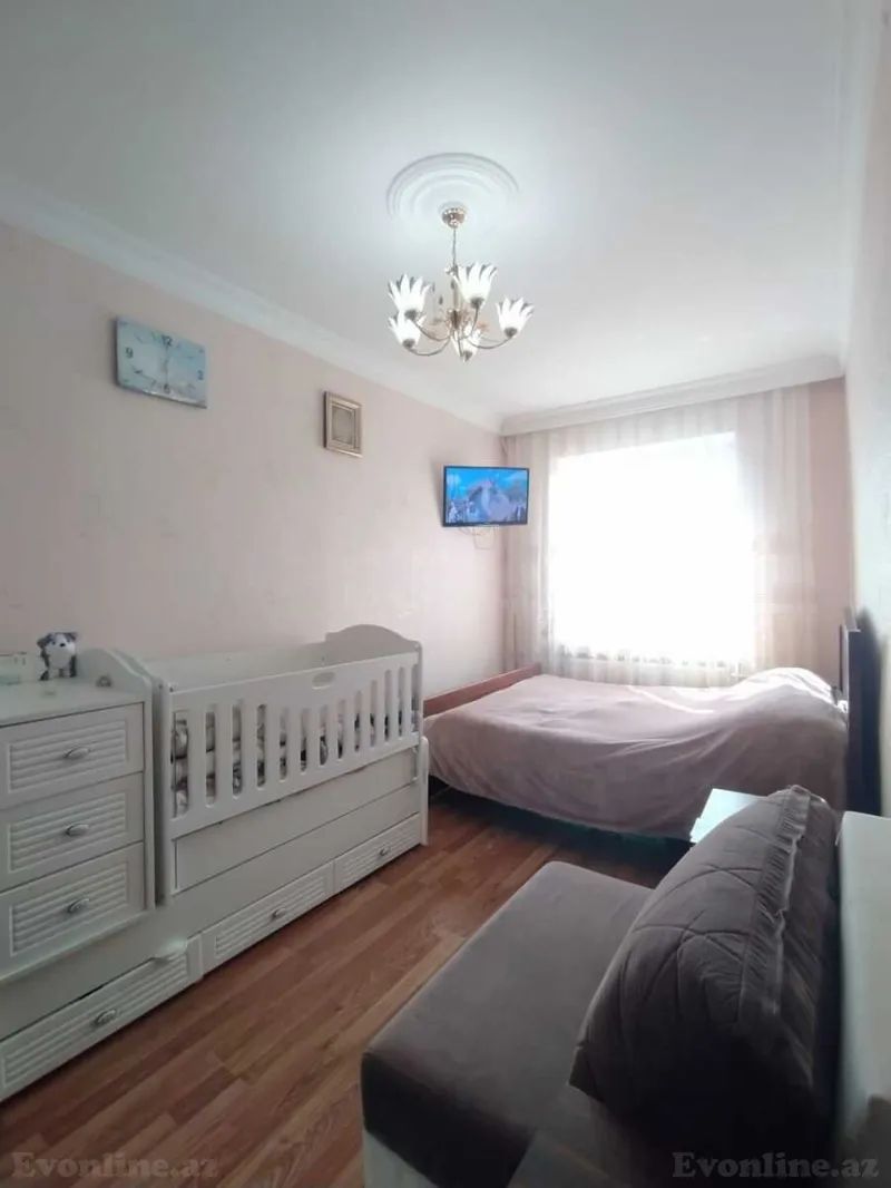 4 otaqlı Mənzil 100 m² Sabunçu r. Satılır