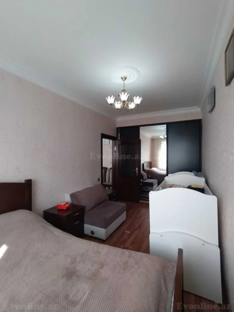 Satılır 4 otaqlı Mənzil Köhnə tikili 100 m² Sabunçu r. - şəkil 2