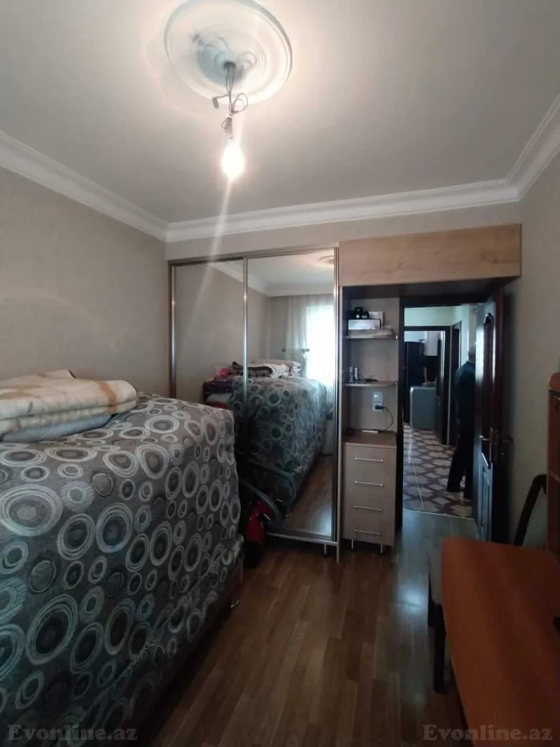 Satılır 4 otaqlı Mənzil Köhnə tikili 100 m² Sabunçu r. - şəkil 4