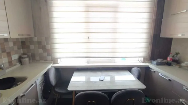 Satılır 4 otaqlı Mənzil Köhnə tikili 100 m² Sabunçu r. - şəkil 9