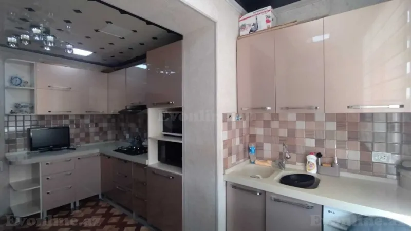 Satılır 4 otaqlı Mənzil Köhnə tikili 100 m² Sabunçu r. - şəkil 13