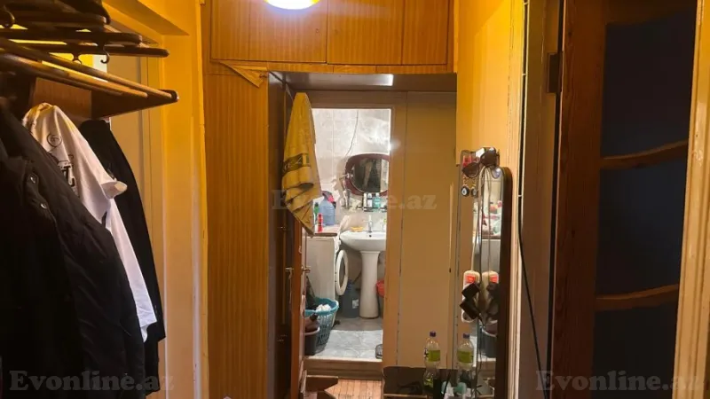 Satılır 2 otaqlı Mənzil Köhnə tikili 63 m² Nərimanov r. - şəkil 3