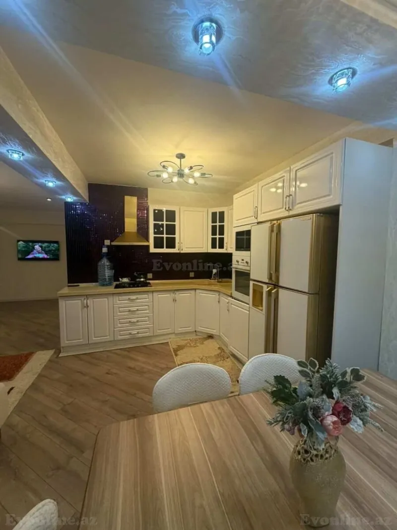 Satılır 3 otaqlı Mənzil Yeni tikili 70 m² Gənclik m. - şəkil 11