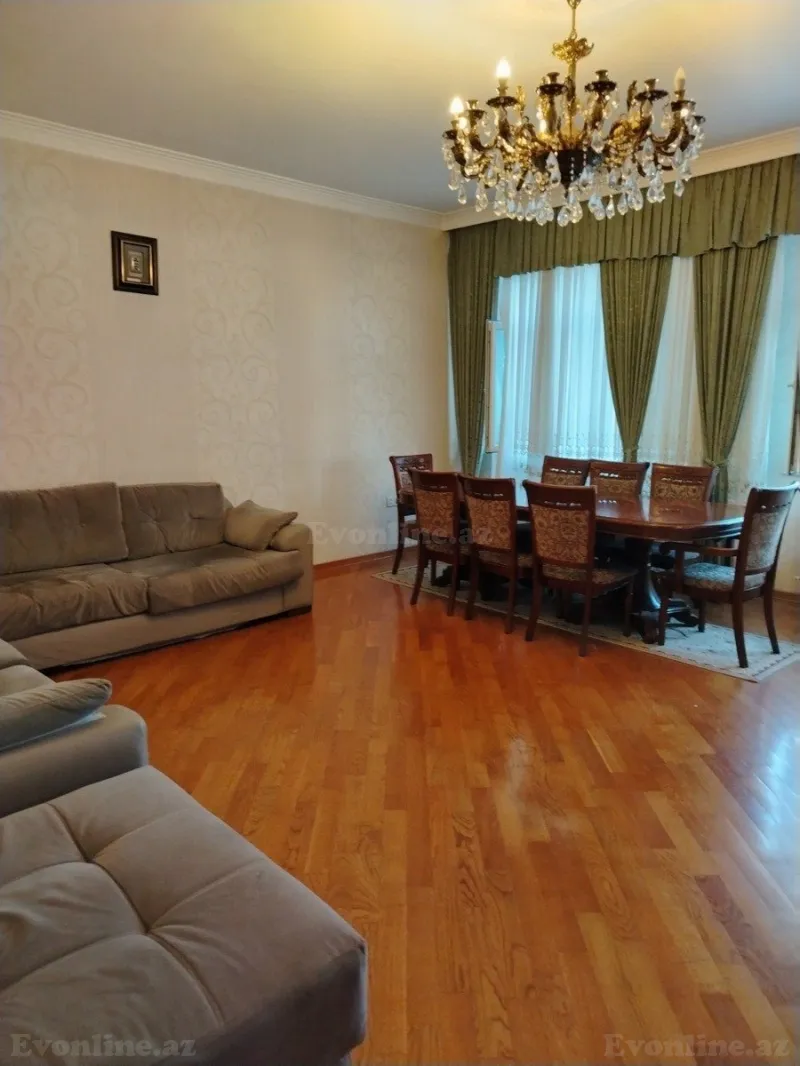 Satılır 4 otaqlı Mənzil Yeni tikili 130 m² 8-ci mikrorayon - şəkil 2