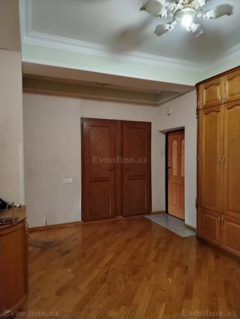 Satılır 4 otaqlı Mənzil Yeni tikili 130 m² 8-ci mikrorayon - şəkil 6