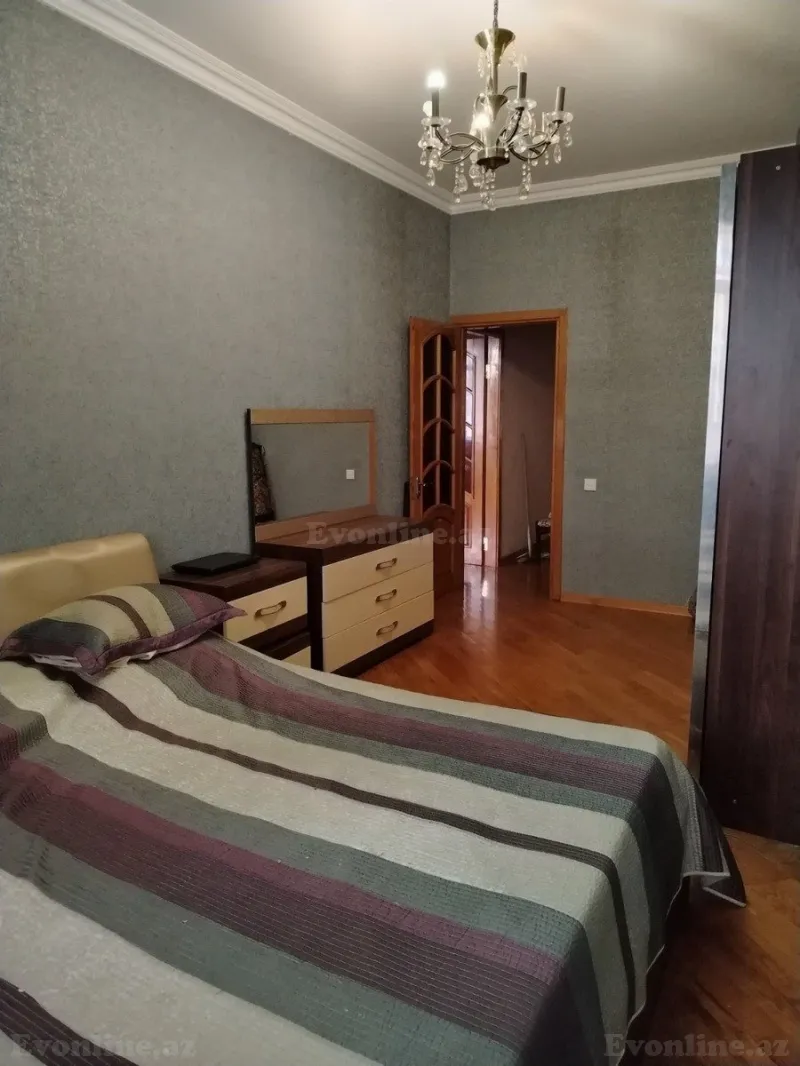 Satılır 4 otaqlı Mənzil Yeni tikili 130 m² 8-ci mikrorayon - şəkil 10