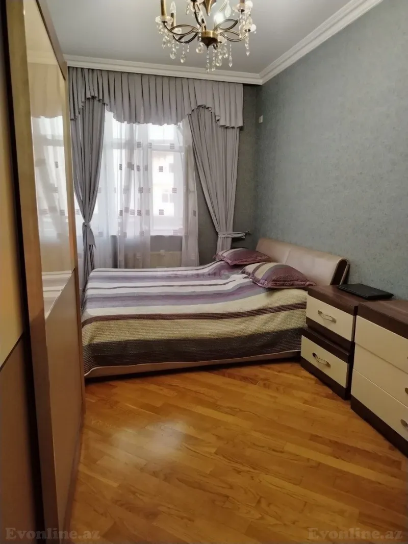 Satılır 4 otaqlı Mənzil Yeni tikili 130 m² 8-ci mikrorayon - şəkil 12