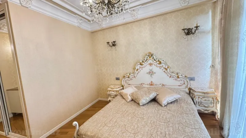 Satılır 4 otaqlı Mənzil Yeni tikili 217 m² 28 May m. - şəkil 8