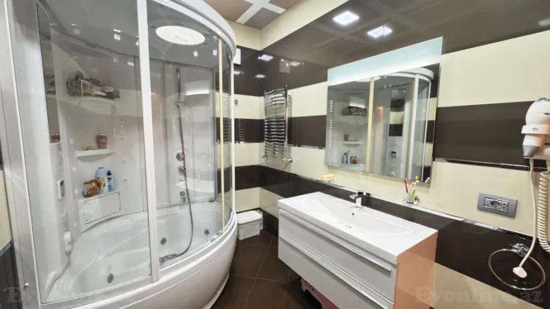 Satılır 4 otaqlı Mənzil Yeni tikili 217 m² 28 May m. - şəkil 17