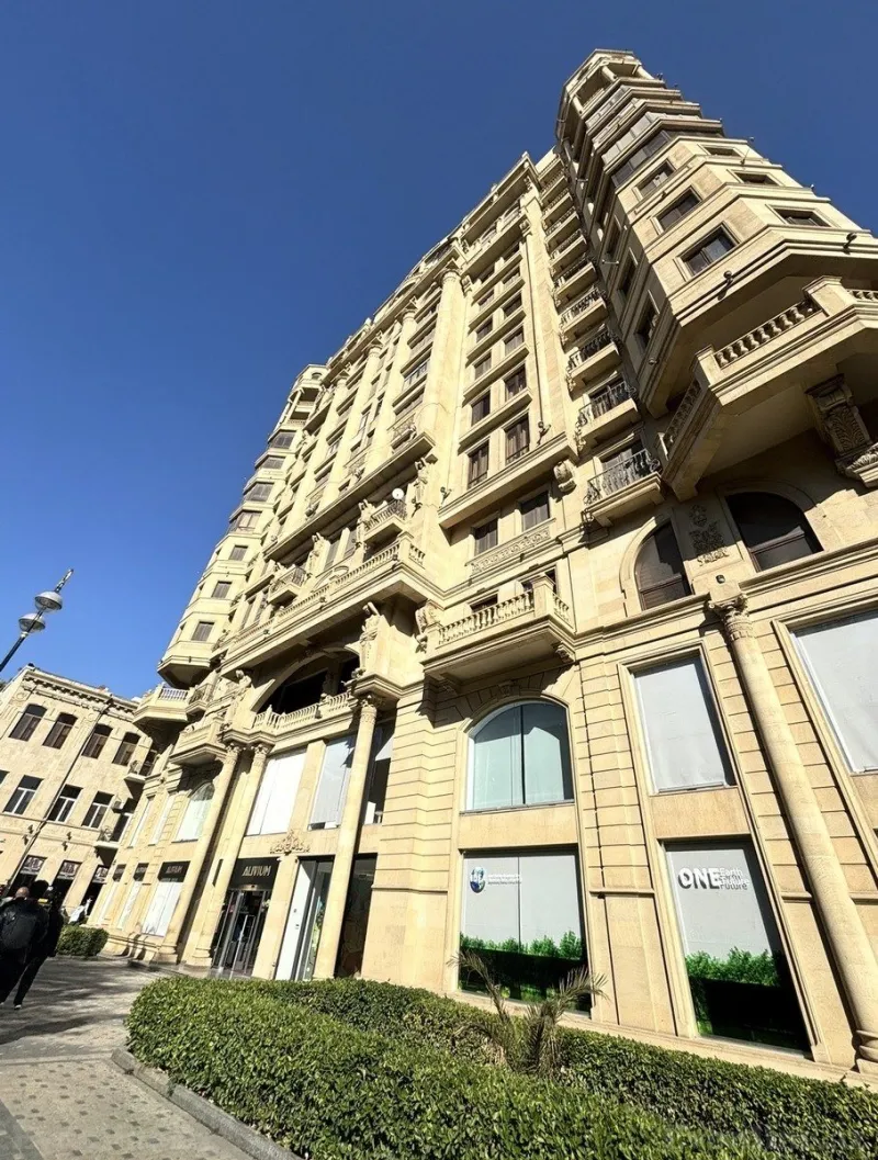 Satılır 3 otaqlı Mənzil Yeni tikili 185 m² İçərişəhər m. - şəkil 2