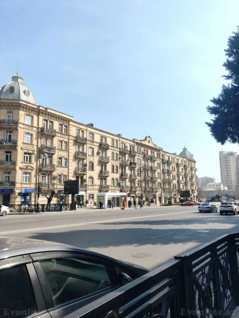 Satılır 2 otaqlı Mənzil Köhnə tikili 70 m² Nizami m. - şəkil 4