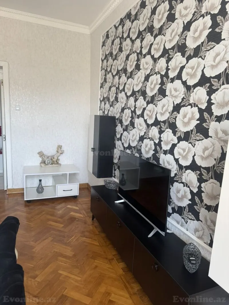 Satılır 2 otaqlı Mənzil Köhnə tikili 70 m² Nizami m. - şəkil 17