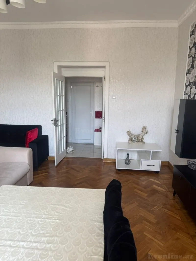 Satılır 2 otaqlı Mənzil Köhnə tikili 70 m² Nizami m. - şəkil 18