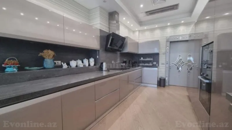 Satılır 4 otaqlı Mənzil Yeni tikili 239 m² Nizami m. - şəkil 22