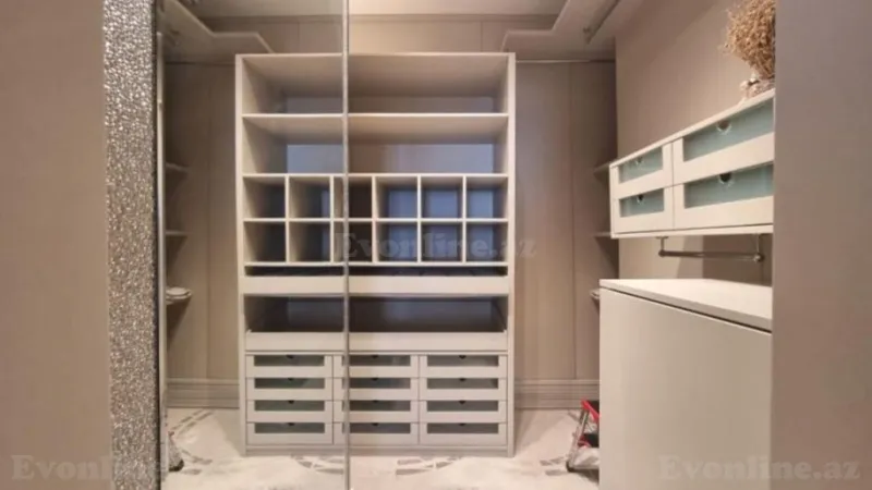 Satılır 4 otaqlı Mənzil Yeni tikili 239 m² Nizami m. - şəkil 28