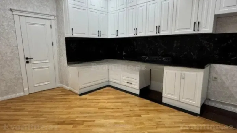 Satılır 4 otaqlı Mənzil Yeni tikili 156 m² Nərimanov r. - şəkil 4