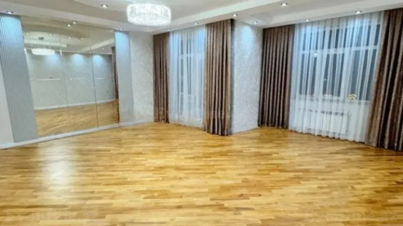 Satılır 4 otaqlı Mənzil Yeni tikili 156 m² Nərimanov r. - şəkil 6
