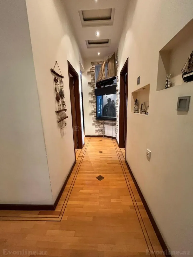 Satılır 4 otaqlı Mənzil Köhnə tikili 120 m² Sahil m. - şəkil 9