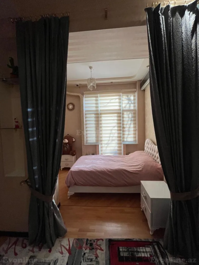 Satılır 4 otaqlı Mənzil Köhnə tikili 120 m² Sahil m. - şəkil 10